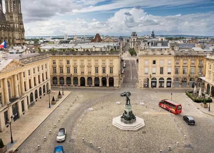 Cathedrale - Mairie / Boulingrin